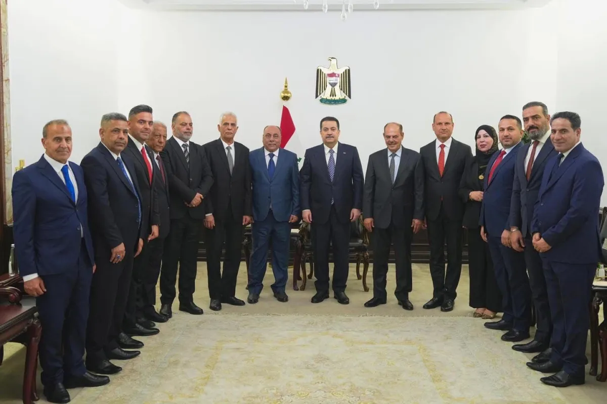 رئيس مجلس الوزراء يؤكد دعم الحكومة لحرية الإعلام واستقلالية نقابة الصحفيين العراقييين